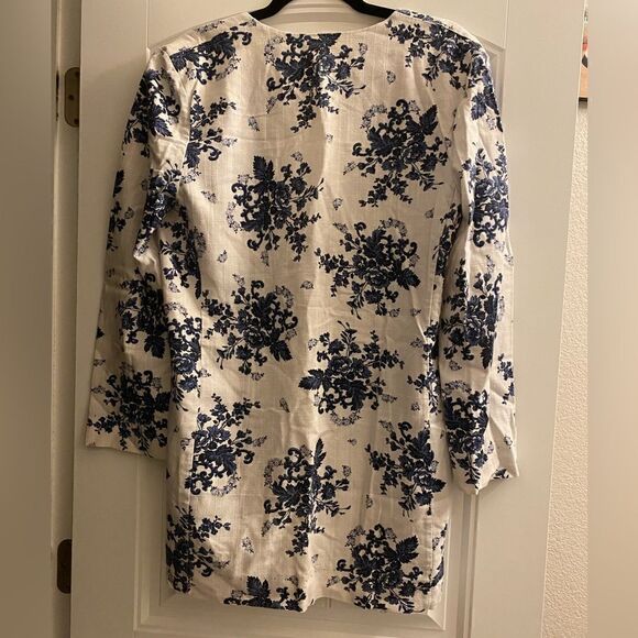 🌞 Handmade Linen White and Blue Floral Blazer - Picture 2 of 3